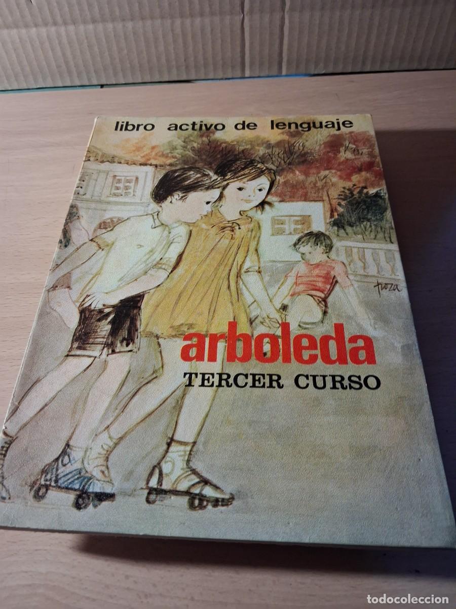 Libros de segunda mano: Libro 3 curso de primaria. A&Ntilde;O 1970. Editorial Santillana - Foto 1