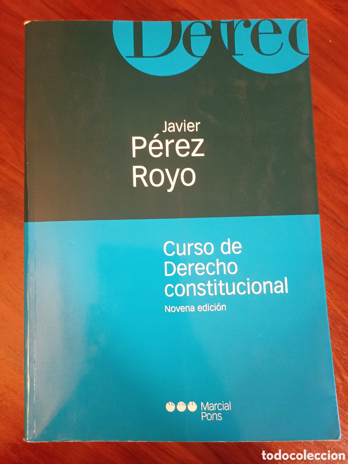Libros de segunda mano: Curso de Derecho Constitucional - Foto 1