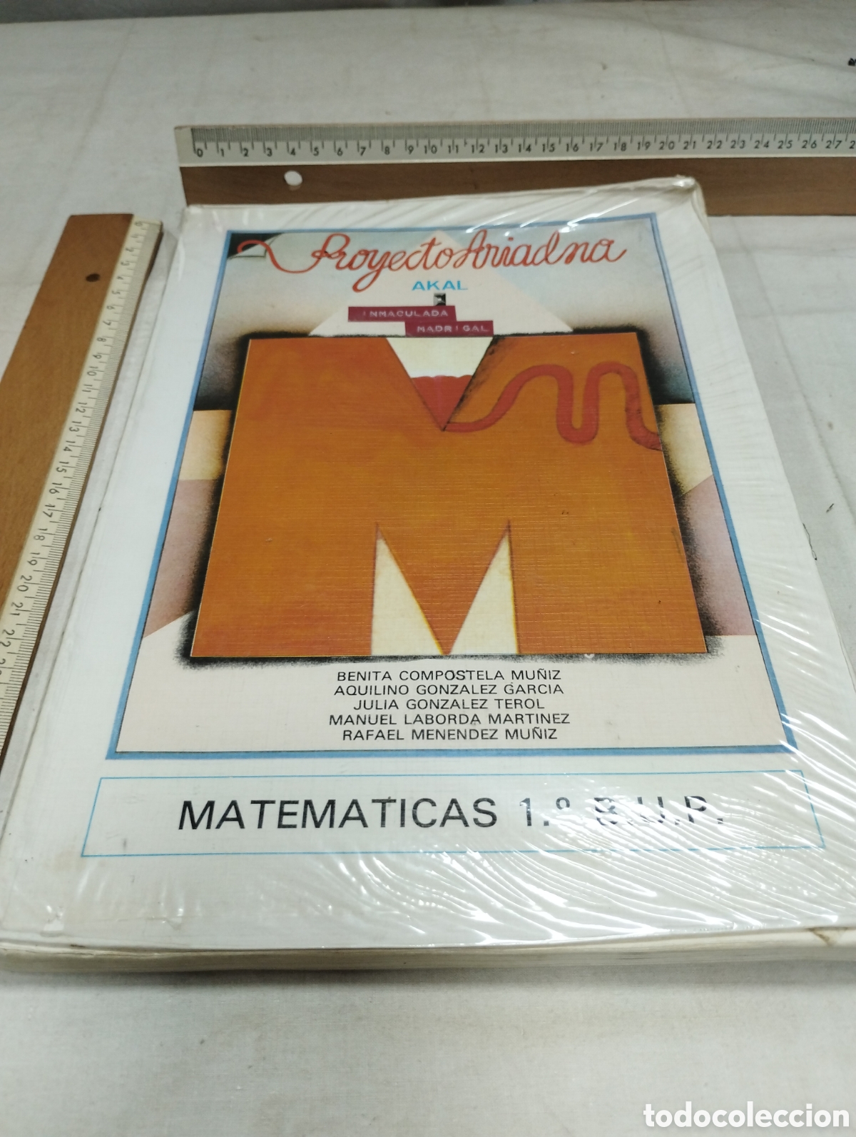 Libros de segunda mano: Matem&aacute;ticas 1&deg; de BUP. Editorial Akal, 1988 - Foto 1