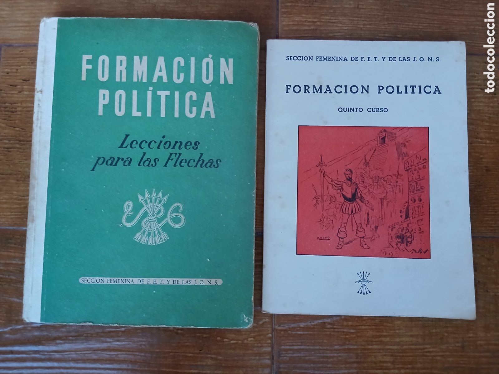 Libros de segunda mano: 2 Libros Formaci&oacute;n Pol&iacute;tica, Lecciones para las flechas -Secci&oacute;n Femenina- (Libro de Escuela 1.955)