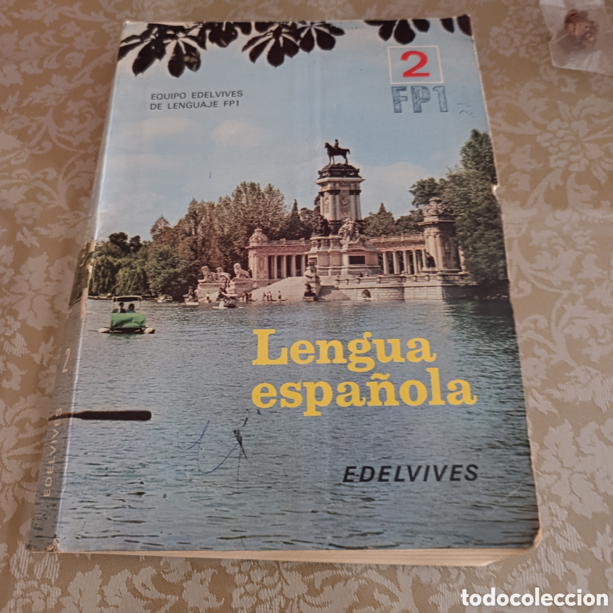 Libros de segunda mano: Libro de texto titulado &rdquo;Lengua espa&ntilde;ola&rdquo;, publicado por la editorial Edelvives,1977