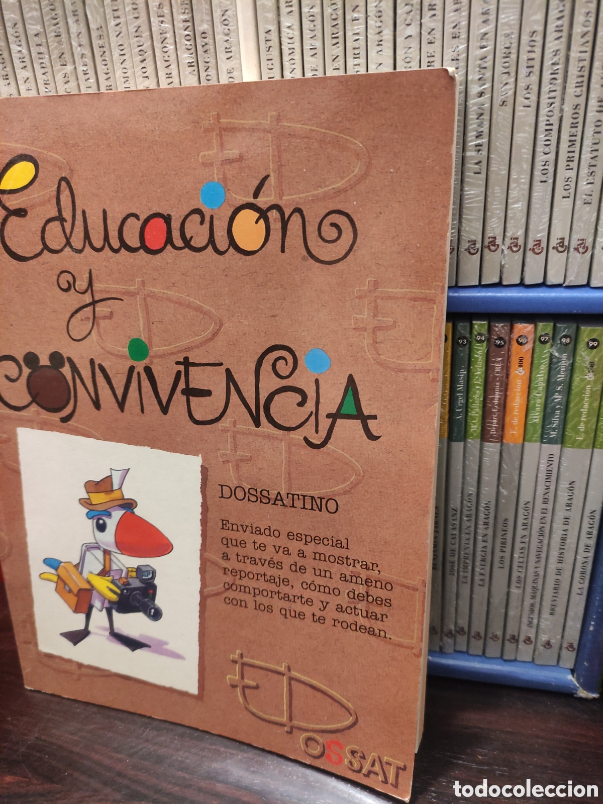 Libros de segunda mano: Educacion y Convivencia - Editorial DOSSAT. 1990 - Foto 2