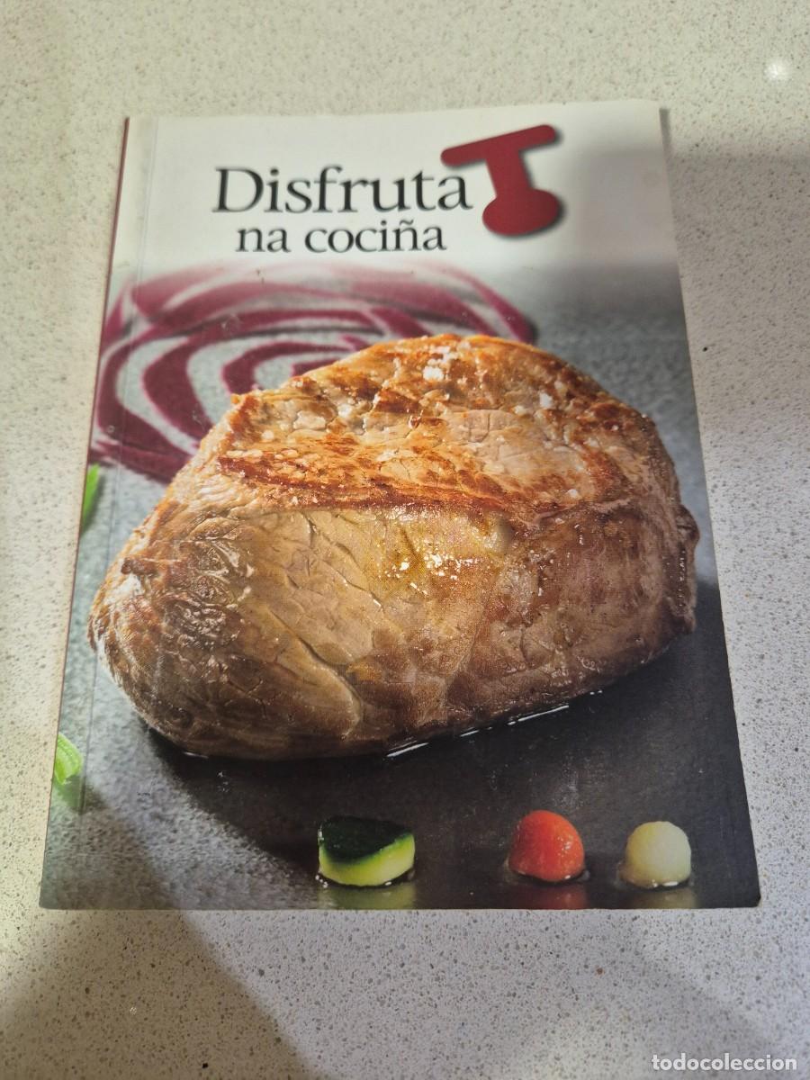 Libros de segunda mano: Libro &rdquo;Disfruta na coci&ntilde;a&rdquo;
