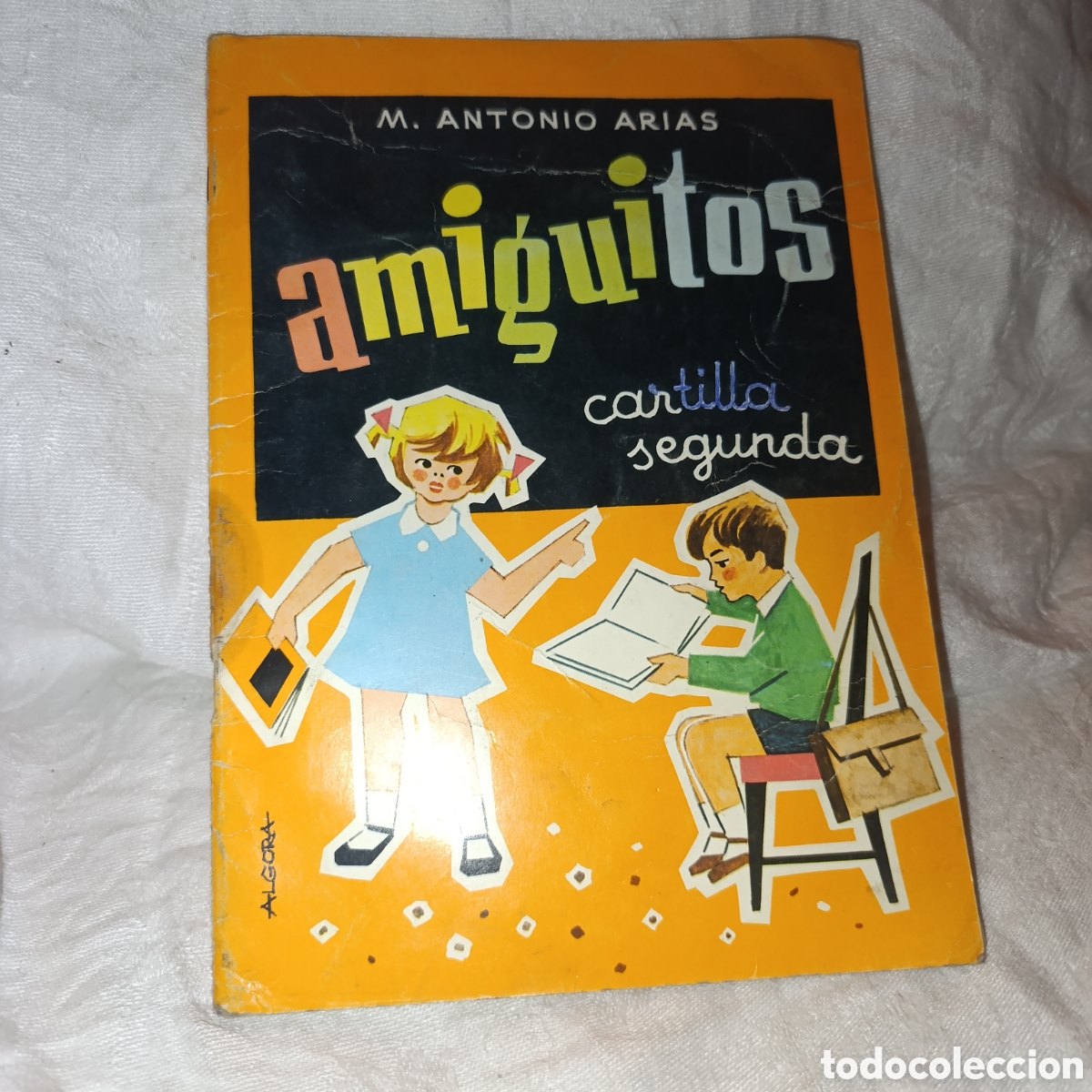 Libros de segunda mano: Cartilla de &rdquo;Amiguitos&rdquo;,1967,un cl&aacute;sico m&eacute;todo de lectura, escritura y dibujo simult&aacute;neo.