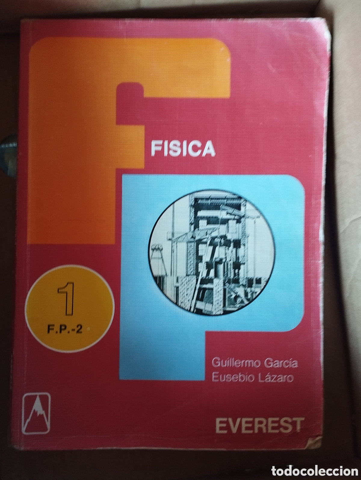 Libros de segunda mano: Libro de F&iacute;sica 1&deg; de F.P. 2 editorial Everest