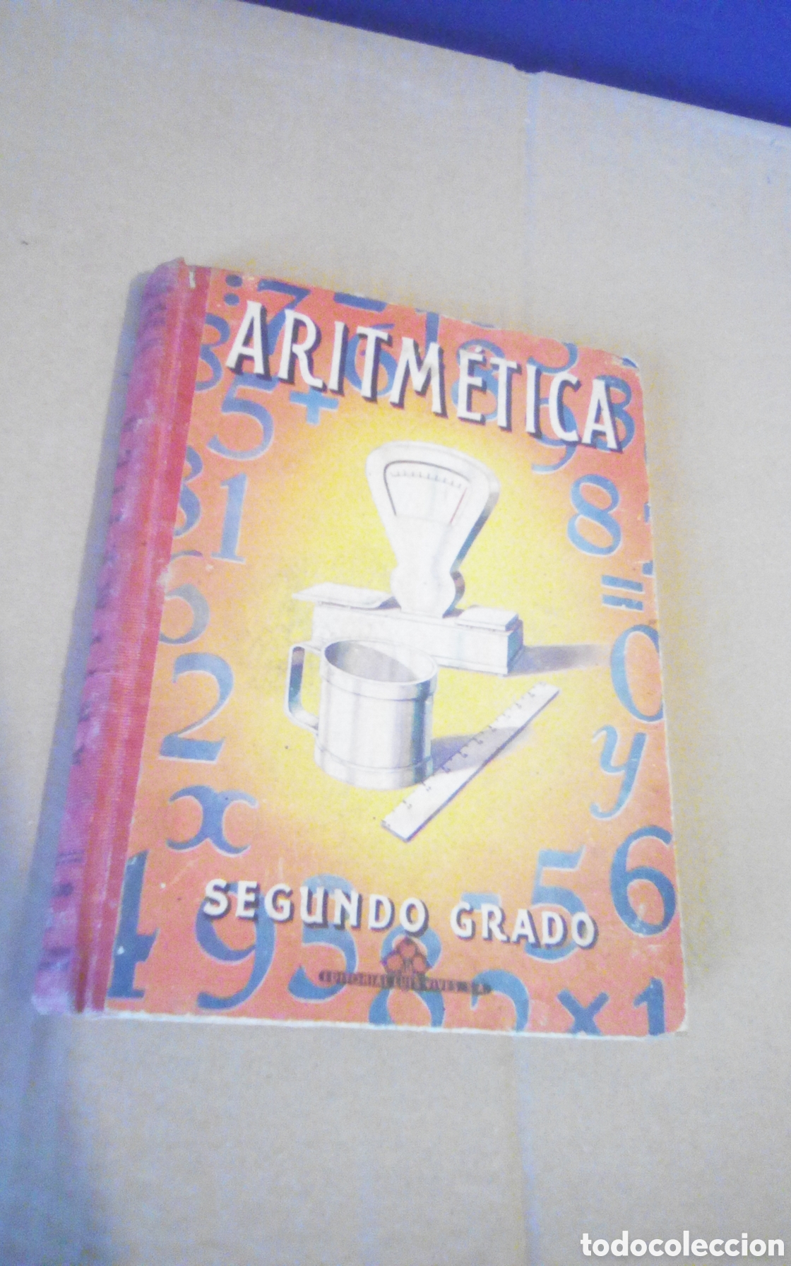 Libros de segunda mano: Aritm&eacute;tica, 2&deg; grado. Editorial Luis Vives, a&ntilde;o 1951. Tapa dura con 248 p&aacute;ginas. Mide 15,5 x 20,5 cm
