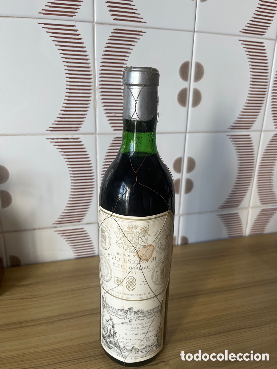 Libros: Botella de vino Marqu&eacute;s de Riscal, cosecha 1969 &ndash; Rioja (Elciego, &Aacute;lava)