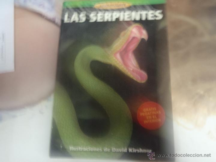 Libros: LAS SERPIENTES DE DAVID KIRSHNER CON LAS PEGATINAS EN EL INTERIOR - Foto 1