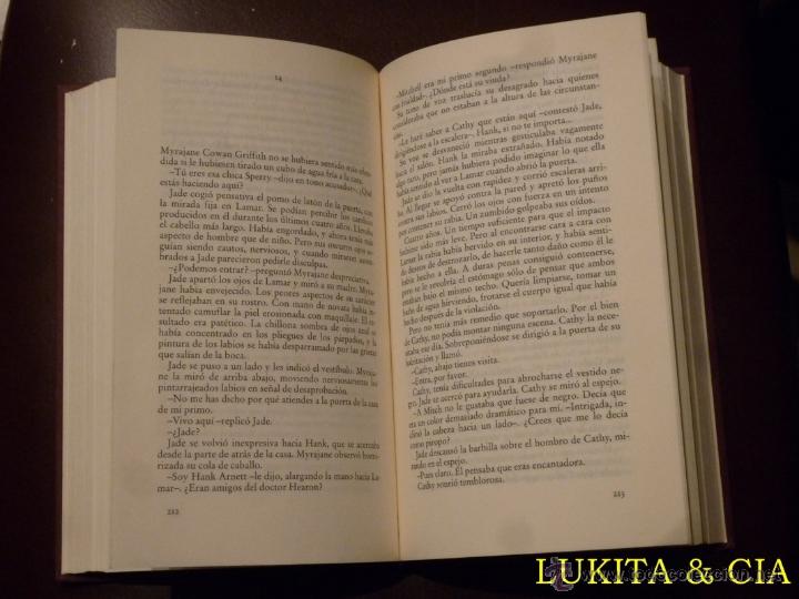 Libros: EL SABOR DEL ESC&Aacute;NDALO -SANDRA BROWN - Foto 7