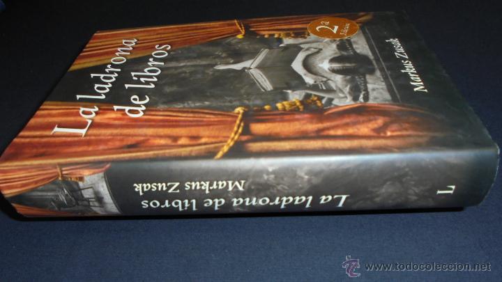 Libros: LA LADRONA DE LIBROS - MARKUS ZUSAK - LUMEN - 2007. - Foto 3