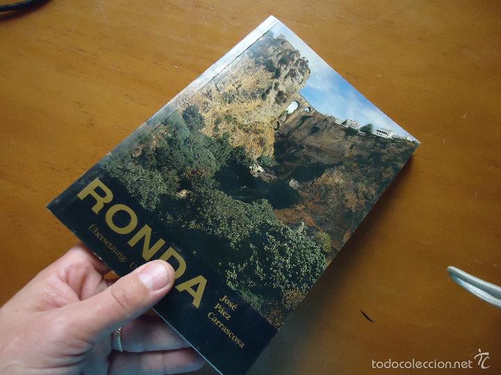 Libros: RONDA MALAGA CON MUCHISIMAS FOTOGRAFIAS MUY BUEN ESTADO GUIA O CATALOGO