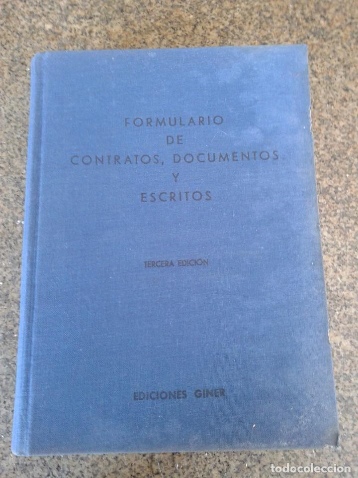 Libros: FORMULARIO DE CONTRATOS, DOCUMENTOS Y ESCRITOS -- 3&ordf; EDIDICION -- EDICIONES GINER - 1963 -- - Foto 1