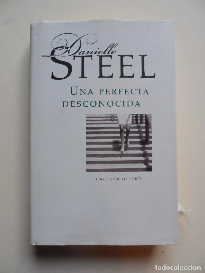 Libros: Libro Una perfecta desconocida / Danielle Steel - Foto 1