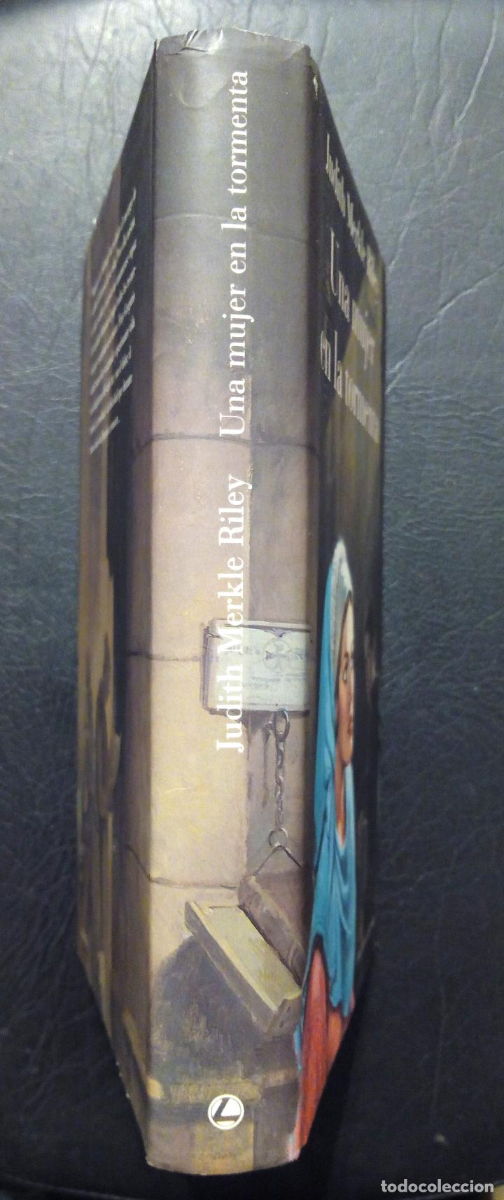 Libros: UNA MUJER EN LA TORMENTA - JUDITH MERKLE RILEY - 1993. - Foto 3