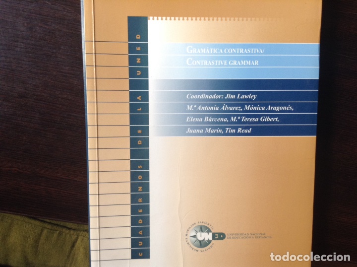 Libros: Gram&aacute;tica contrastiva. Jim Lawley. UNED - Foto 1