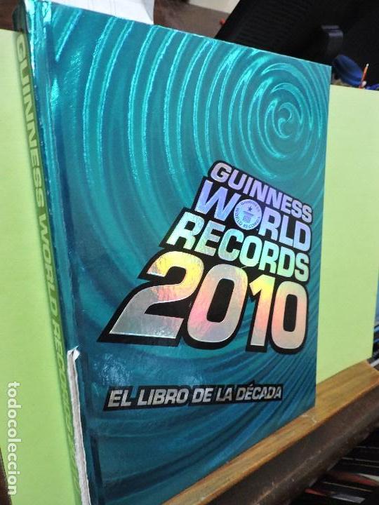 Libros: Guinness World Records 2010. El libro de la d&eacute;cada. - Foto 1