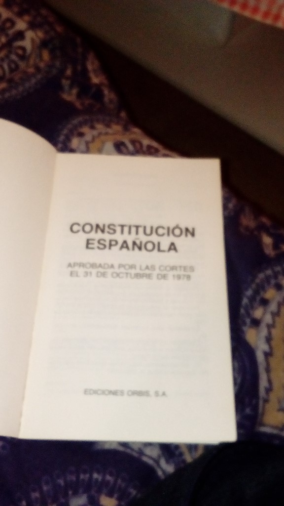 Libros: G-4 LIBRO CONSTITUCION ESPA&Ntilde;OLA 1978 ORBIS 1983 - Foto 2