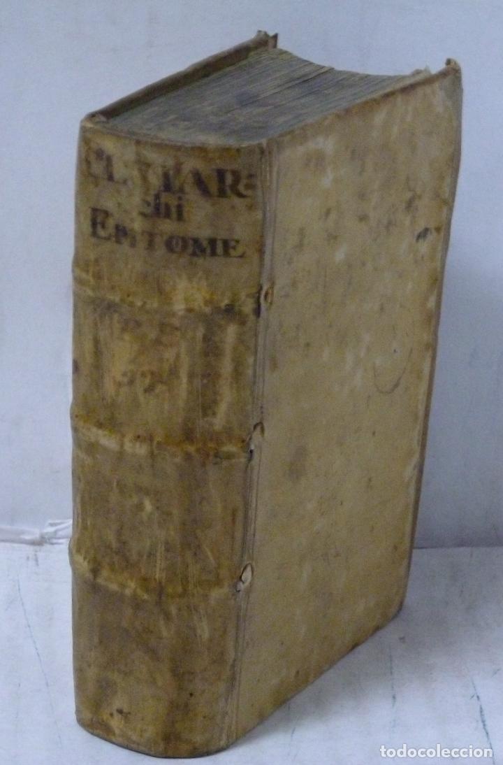 Livros em segunda m&atilde;o: VITARUM PLUTARCHI EPITOME, hoc est, virorum tam apud graecos quam latinos illustrium res gestae in c