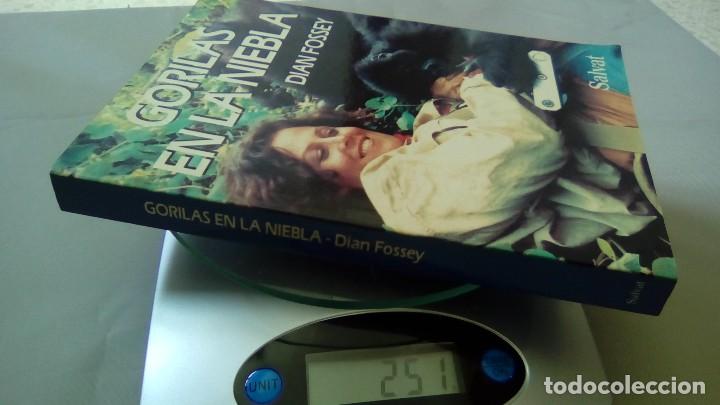 Libros: GORILAS EN LA NIEBLA.- DIAN FOSSEY - Foto 4