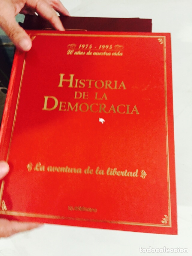 Libros: Libro historia de la democracia 1975-1995 - Foto 1
