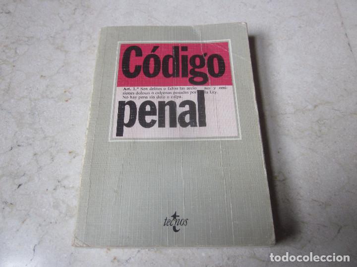 Libros: CODIGO PENAL - TECNOS 1985 - Foto 1