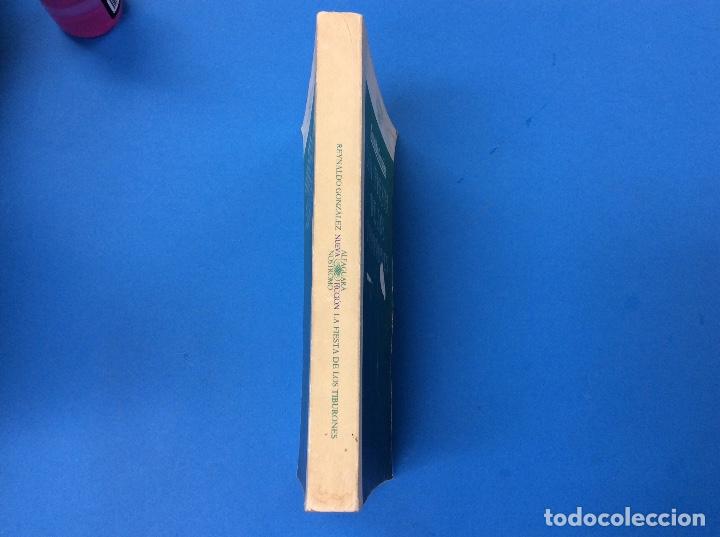 Libros: La Fiesta De Los Tiburones 1983 - Foto 2