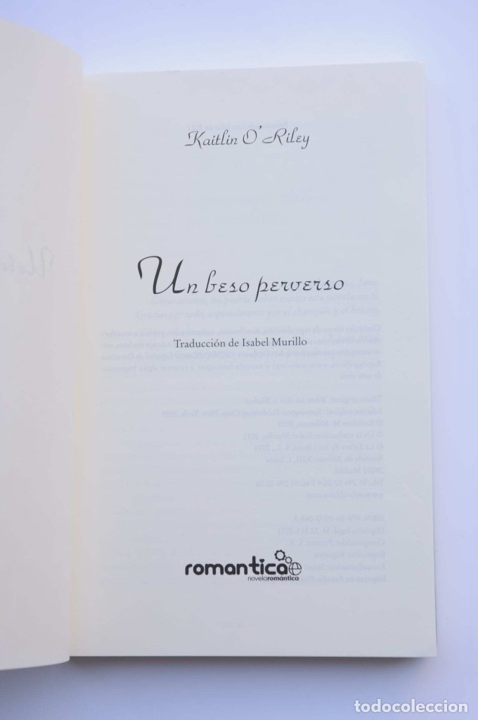 Libros: Un beso perverso - ORILEY, Kaitlin - Foto 2