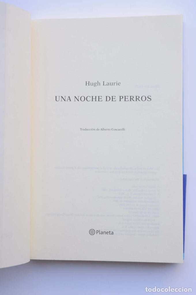 Libros: Una noche de perros - LAURIE, Hugh - Foto 3