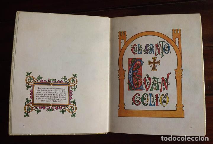 Libros: El Santo Evangelio, Obispado de Barcelona 1978, editorial Monar - Foto 2