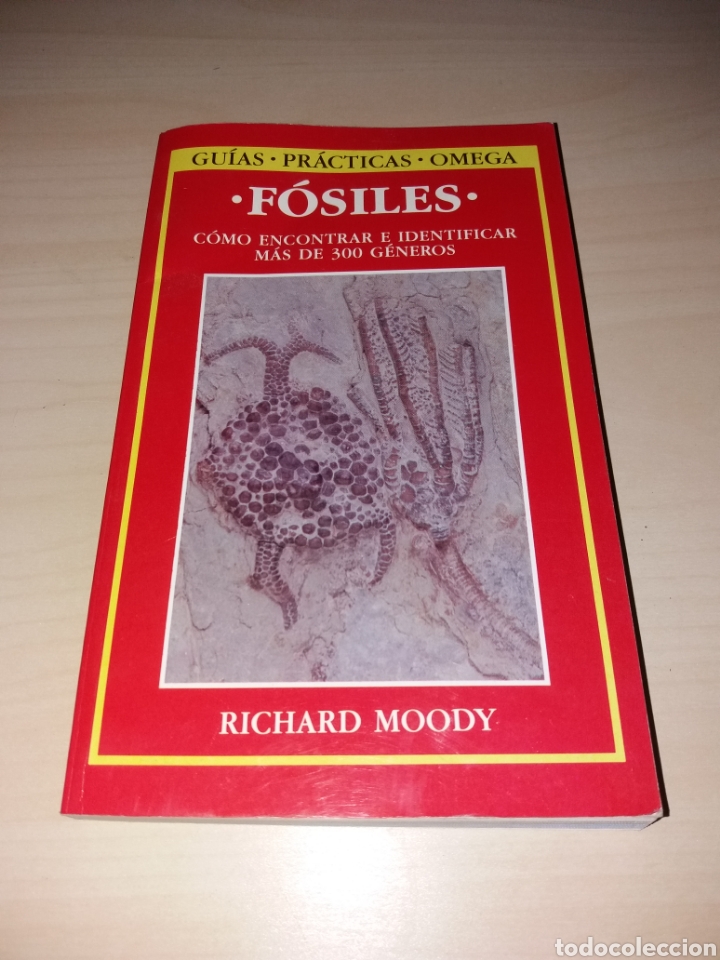 Libros: F&Oacute;SILES - RICHARD MOODY - GU&Iacute;AS OMEGA - Foto 1