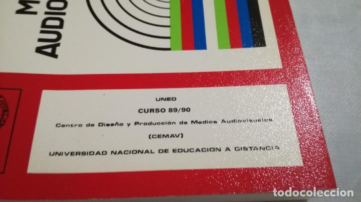 Libros: GUIA MEDIOS AUDIOVISUALES UNED / 89/90 - Foto 3
