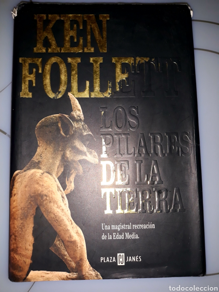 Libros: Libro Los Pilares de la Tierra 1&deg; Edici&oacute;n - Foto 1