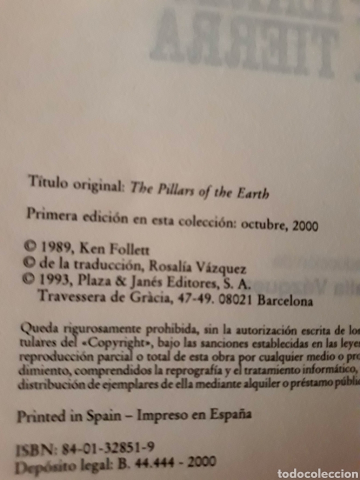 Libros: Libro Los Pilares de la Tierra 1&deg; Edici&oacute;n - Foto 4