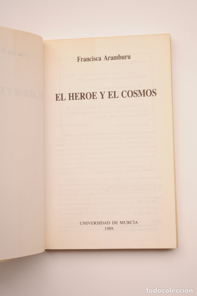 Libros: El h&eacute;roe y el cosmos - ARAMBURU, Francisca - Foto 2