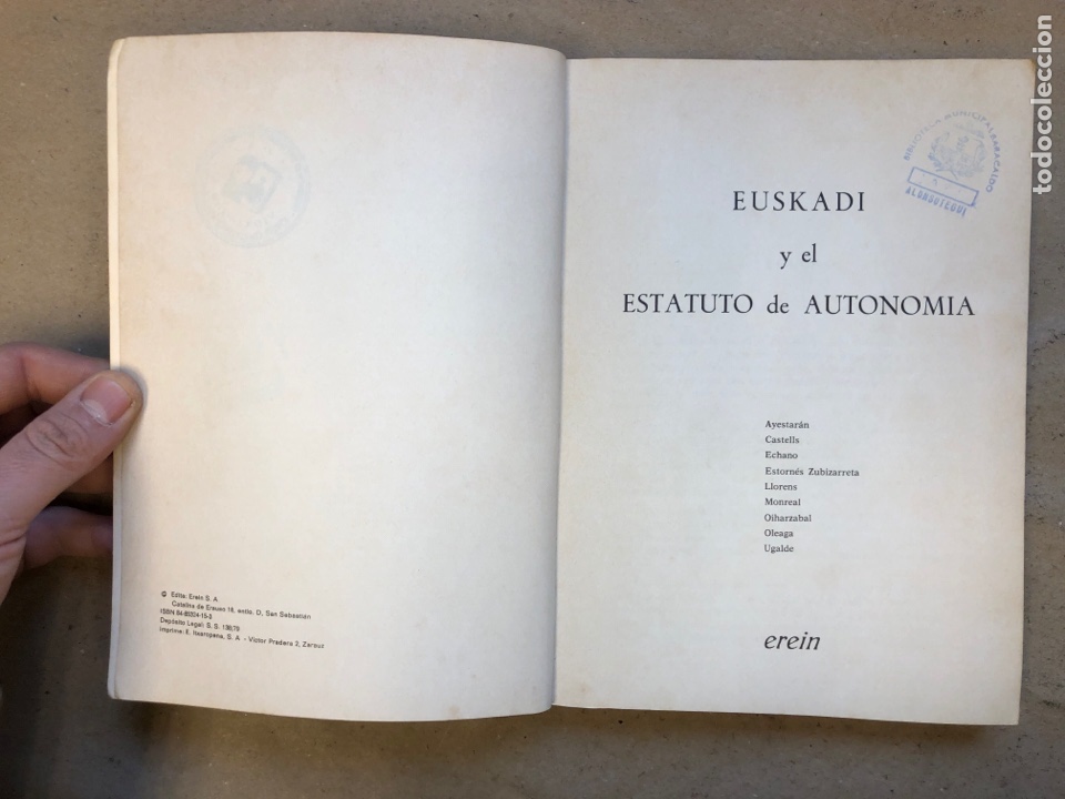 Libros: EUSKADI Y EL ESTATUTO DE AUTONOM&Iacute;A. VV.AA.. EDITA EREIN 1979. - Foto 2