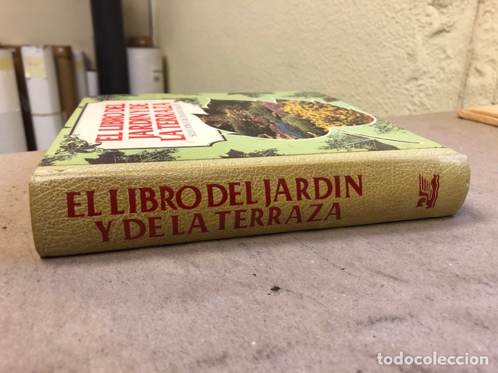 Libros: EL LIBRO DEL JARD&Iacute;N Y DE LA TERRAZA. SELECCIONES DE READERS DIGEST 1979. - Foto 2