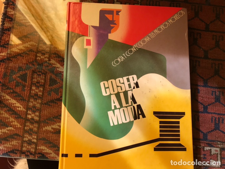 Libros: Coser a la moda. Corta y confecciona tus propios modelos. Buen estado - Foto 1