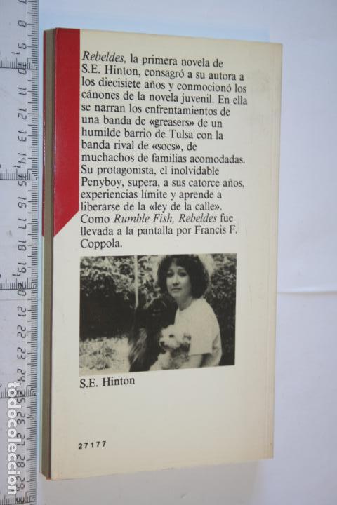 Libros: REBELDES (Susan Hinton) *** LIBRO ONDA JOVEN *** C&Iacute;RCULO DE LECTORES - Foto 2