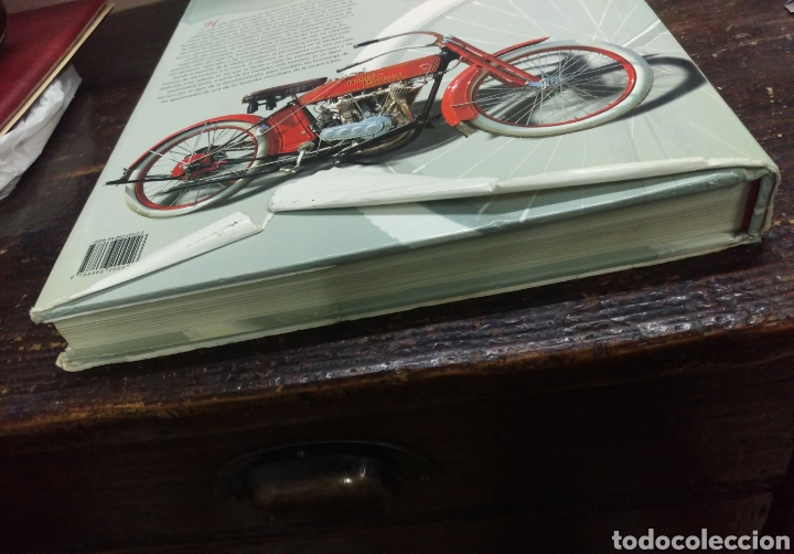 Libros: HARLEY DAVIDSON un estilo de vida - Albert Saladini / Pascal Szymezak - Foto 10