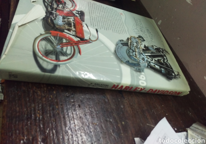 Libros: HARLEY DAVIDSON un estilo de vida - Albert Saladini / Pascal Szymezak - Foto 11