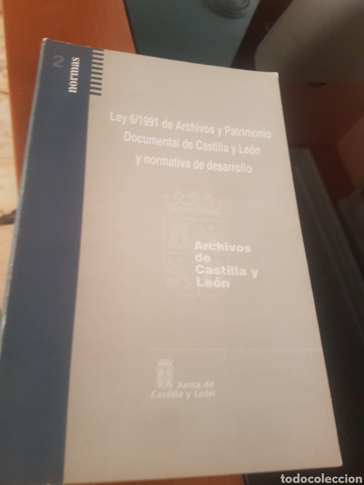 B&uuml;cher: Archivos y patrimonio documental de Castilla y Le&oacute;n 1991