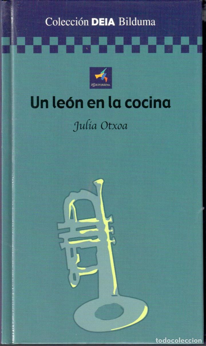 Libros: Un le&oacute;n en la cocina - OTXOA, Julia - Foto 1