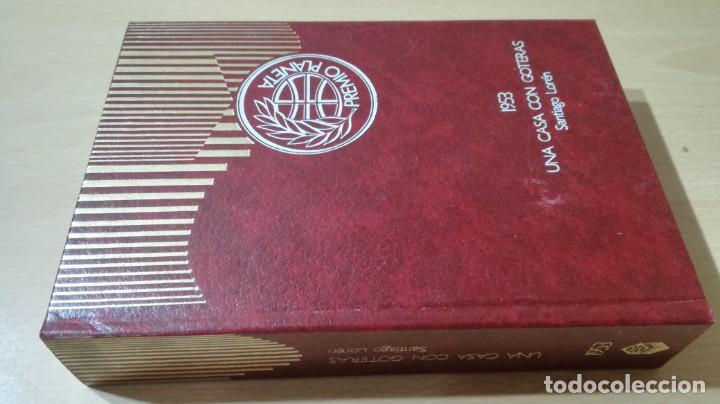 Libri di seconda mano: UNA CASA CON GOTERAS - SANTIAGO LOREN	 / 	 PLANETA	 / 	TXT87