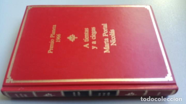 Libri di seconda mano: A TIENTAS Y A CIEGAS - MARTA PORTAL NICLAS	 / 	 PLANETA	 / 	G304