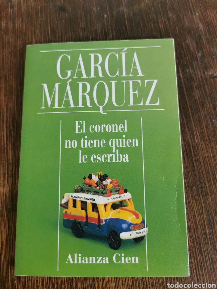 Libros: Garc&iacute;a M&aacute;rquez alianza cien - Foto 1