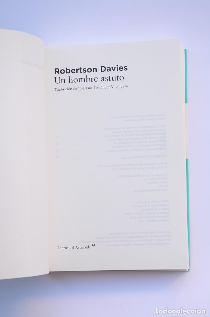 Libros: Un hombre astuto - DAVIES, Robertson - Foto 2