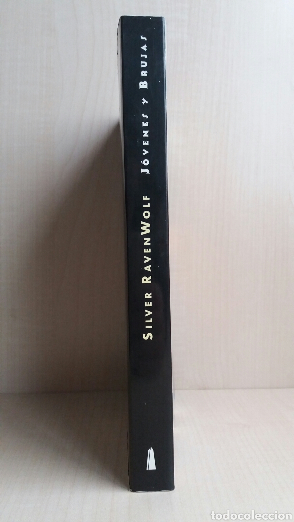Libros: J&oacute;venes y brujas. Silver Raven Wolf. Ediciones Obelisco, 2002. - Foto 2