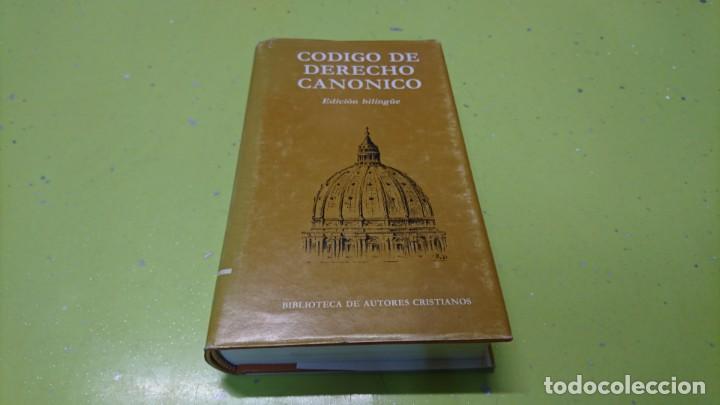 Libros: C&Oacute;DIGO DE DERECHO CAN&Oacute;NIGO, EDICI&Oacute;N BILINGUE - Foto 1