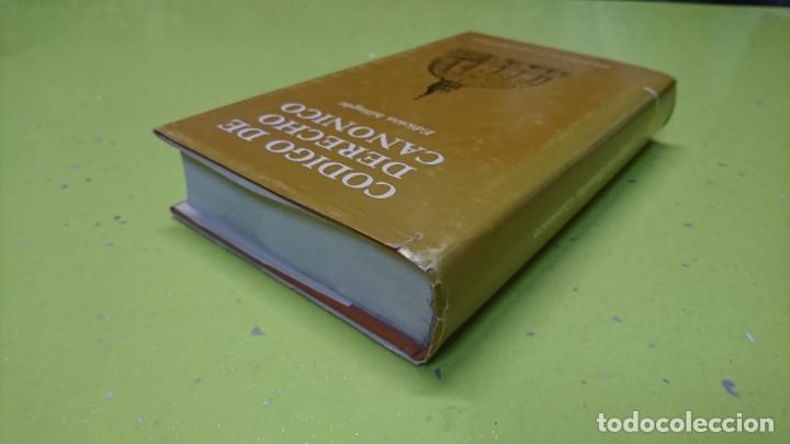 Libros: C&Oacute;DIGO DE DERECHO CAN&Oacute;NIGO, EDICI&Oacute;N BILINGUE - Foto 3