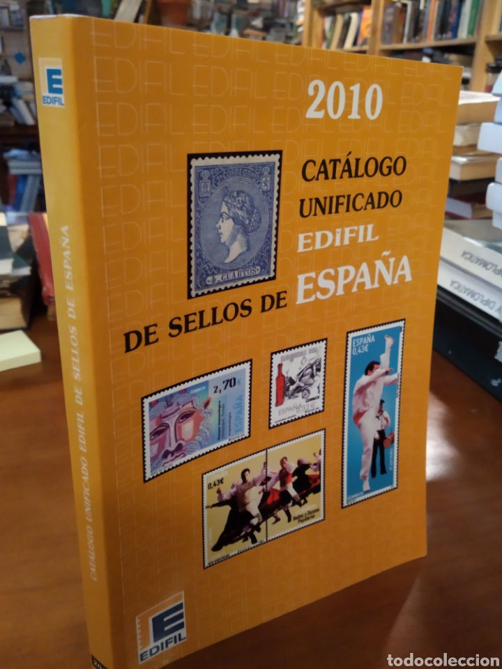 Libri di seconda mano: EDIFIL 2010 CAT&Aacute;LOGO UNIFICADO DE SELLOS DE ESPA&Ntilde;A #4539
